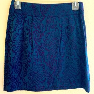 Mini skirt, Silence & Noise